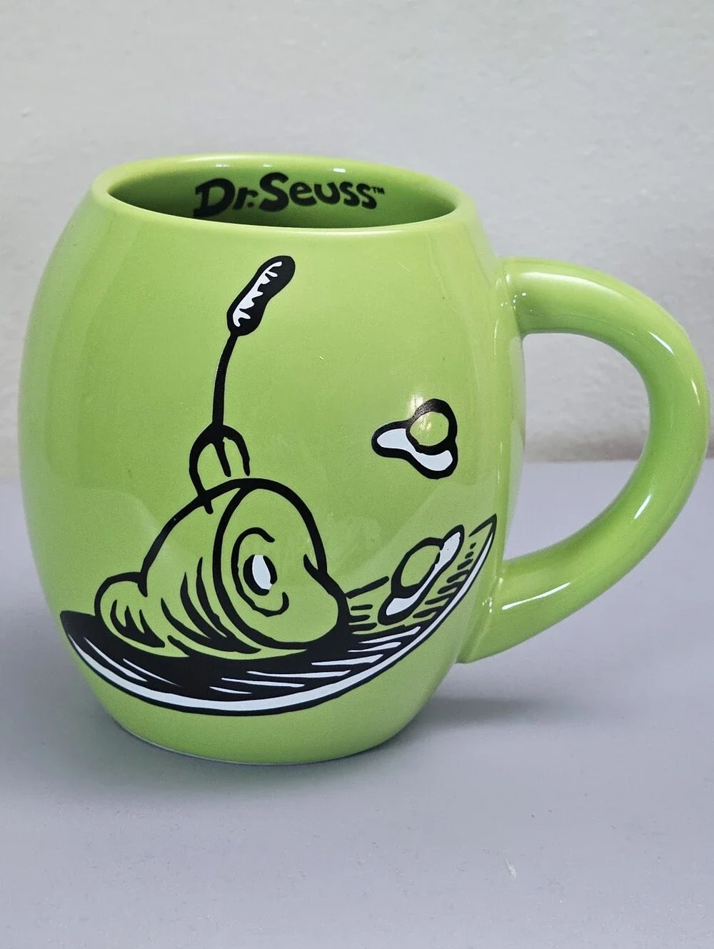 New Dr. Seuss Ceramic Mug Green Eggs and Ham 18oz